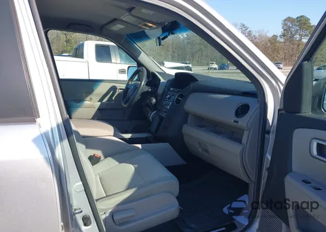 2013 Honda Pilot Lx z USA, uszkodzony, nr VIN 5FNYF4H24DB057033